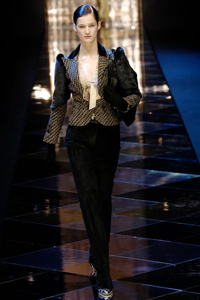 Look 19
